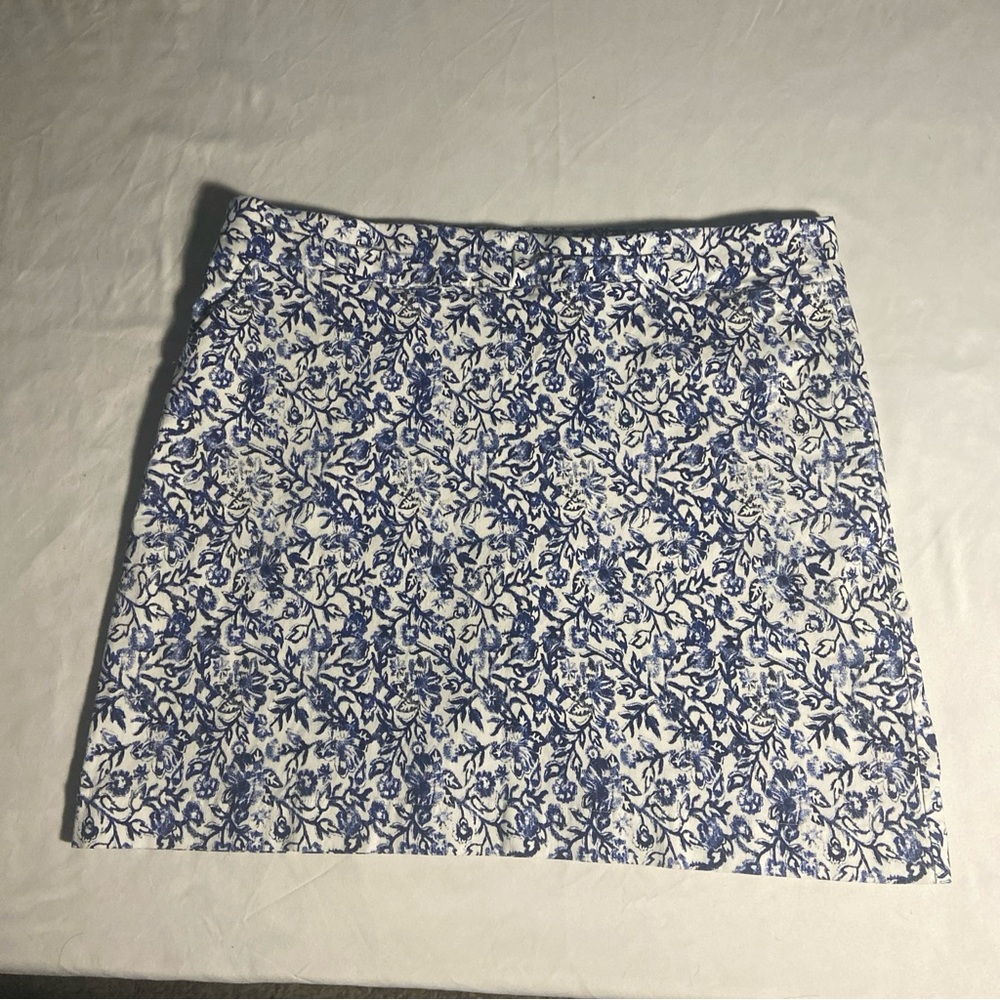 Westport activewear skort Size 1X blue and white print  everyday or vacation